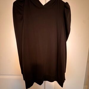 Doe & Rae Black Hoodie with Crew Neck and Long Sleeves